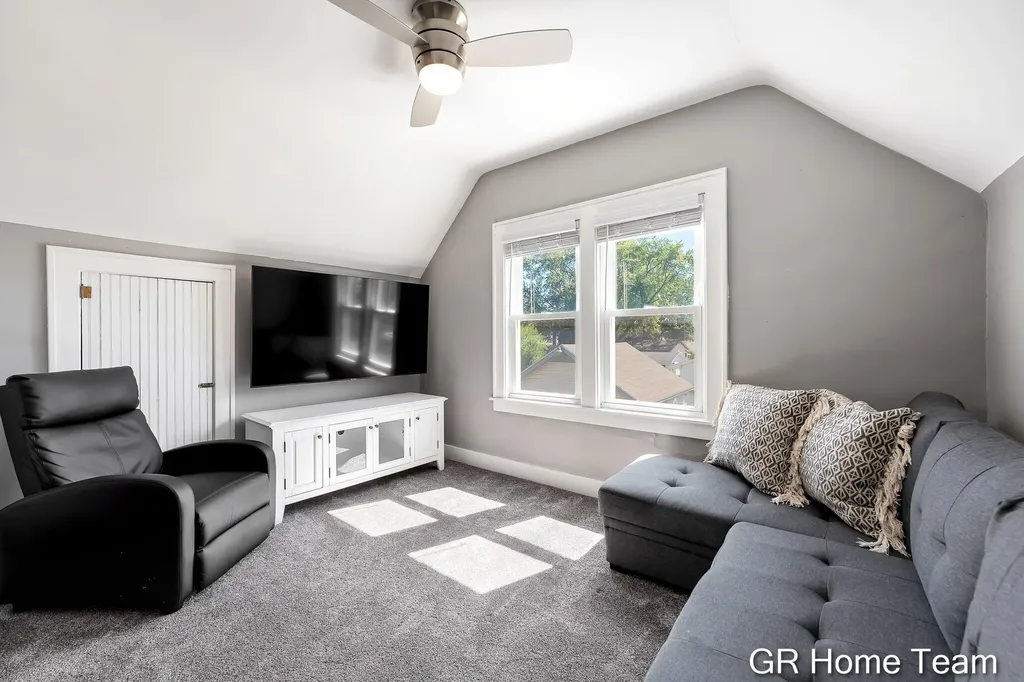 3744 Clyde Park Avenue SW Wyoming City MI 49509