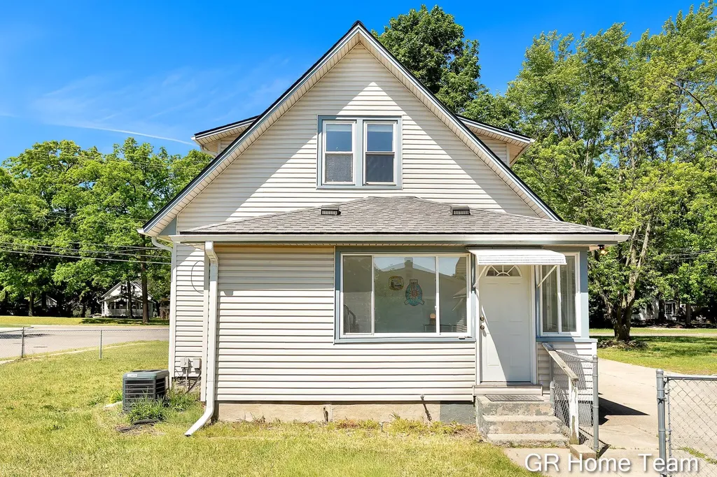 3744 Clyde Park Avenue SW Wyoming City MI 49509