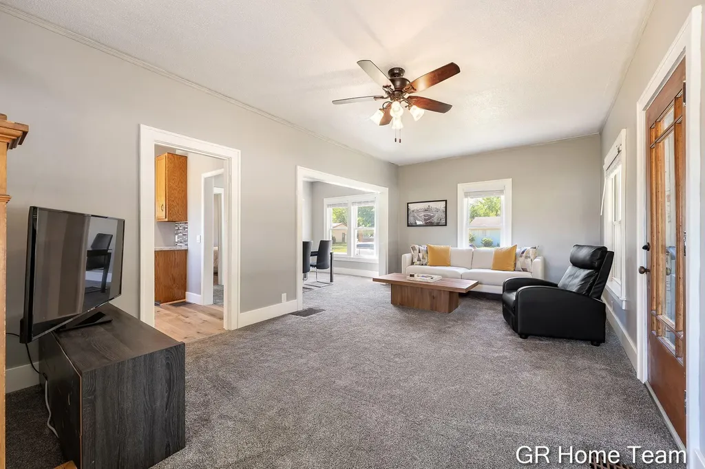 3744 Clyde Park Avenue SW Wyoming City MI 49509