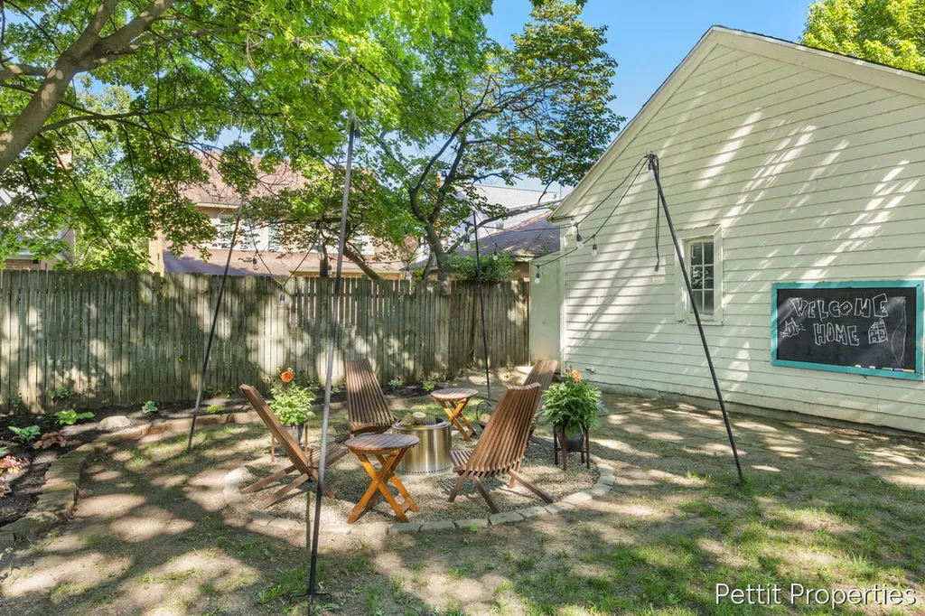 2347 Union Avenue SE Grand Rapids City MI 49507
