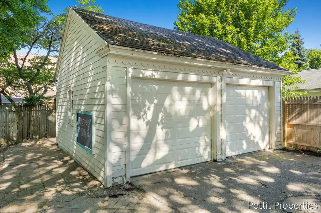 2347 Union Avenue SE Grand Rapids City MI 49507