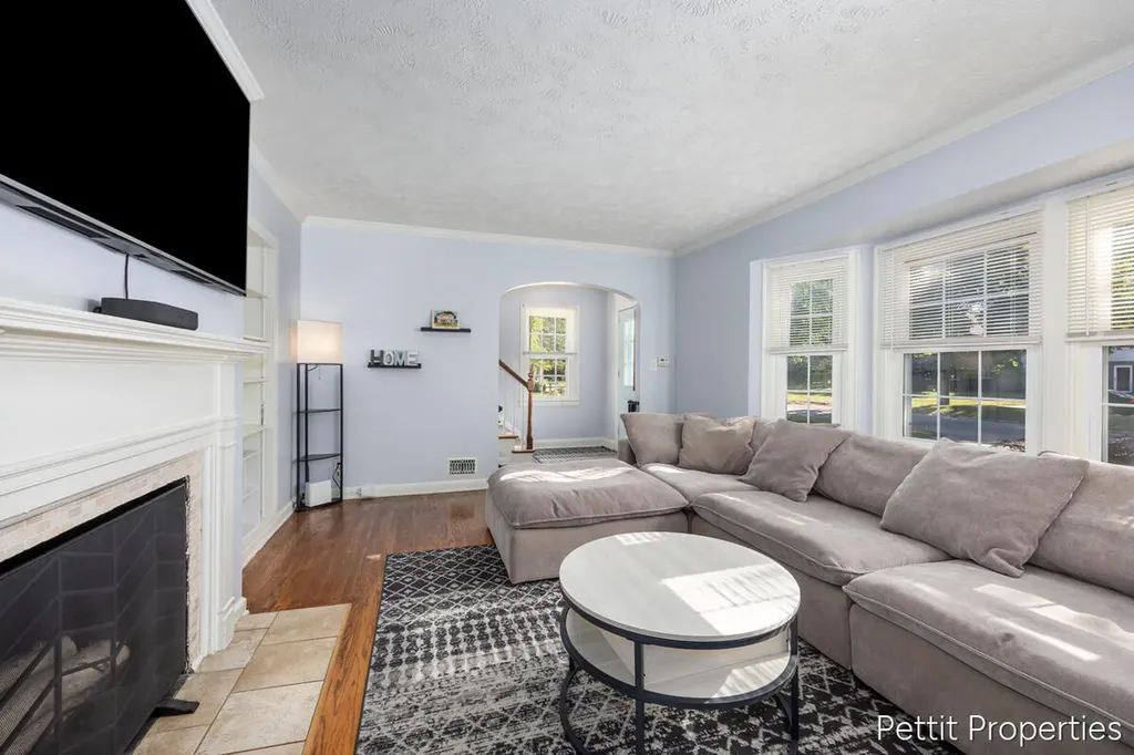 2347 Union Avenue SE Grand Rapids City MI 49507