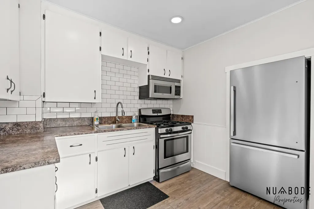 114 Nancy Street SE Kentwood City MI 49548