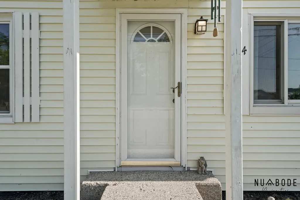 114 Nancy Street SE Kentwood City MI 49548