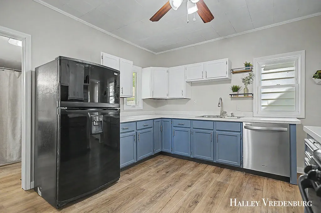 1323 Ashland Avenue NE Grand Rapids City MI 49505