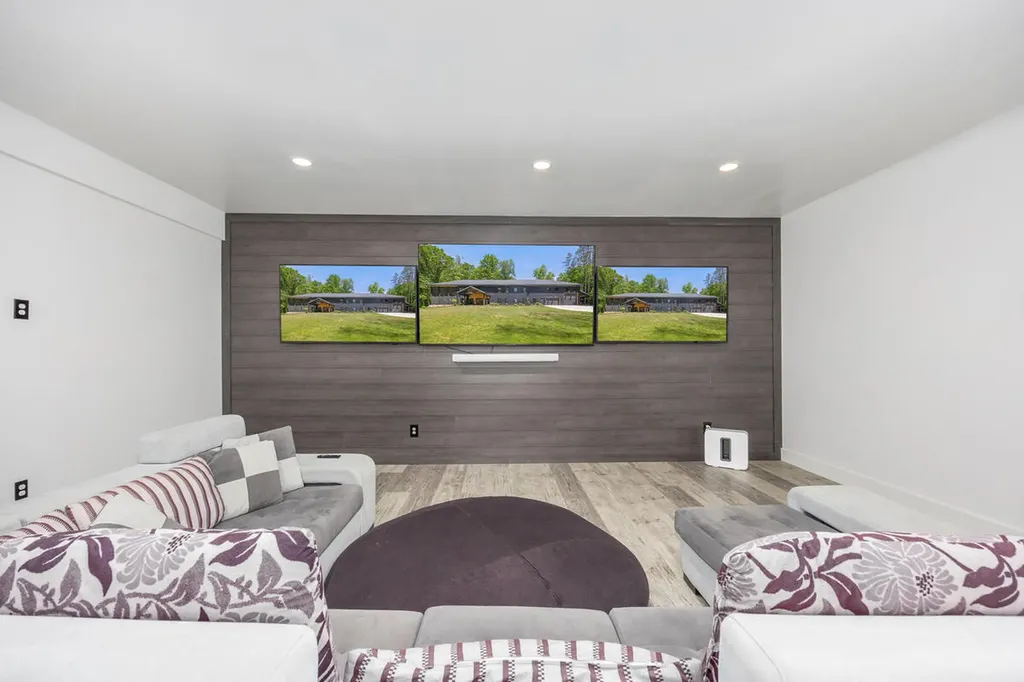 9555 Kath Court NE Cannon Township MI 49341