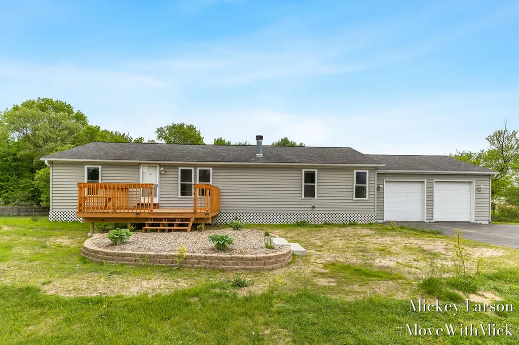 1382 Dairy Lane NE Solon Township MI 49319