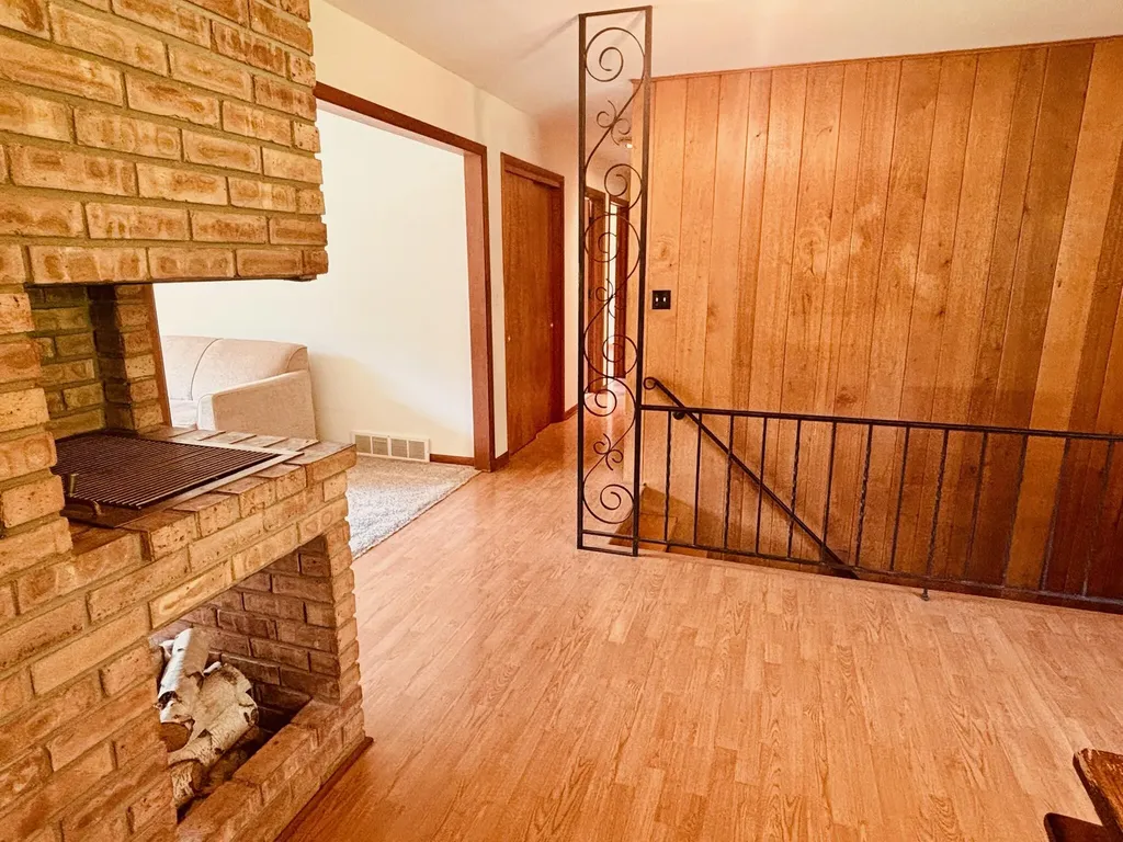 1909 Perkins Avenue NE Grand Rapids City MI 49505