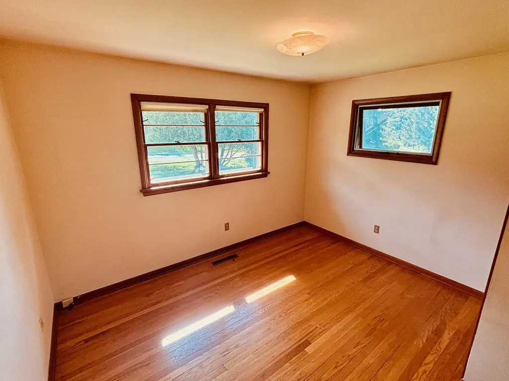 1909 Perkins Avenue NE Grand Rapids City MI 49505