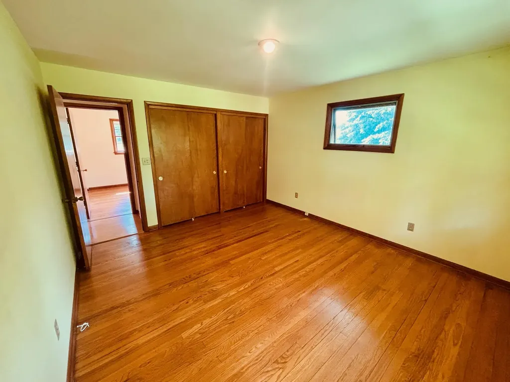 1909 Perkins Avenue NE Grand Rapids City MI 49505
