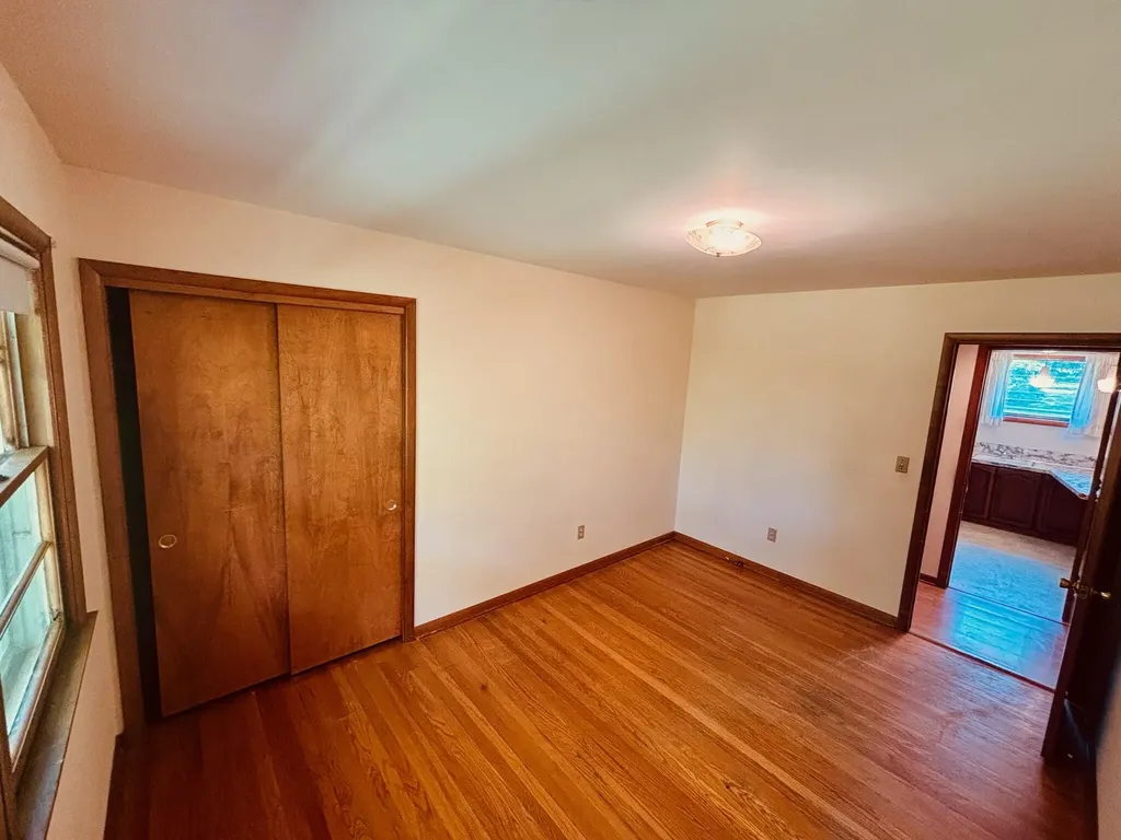 1909 Perkins Avenue NE Grand Rapids City MI 49505