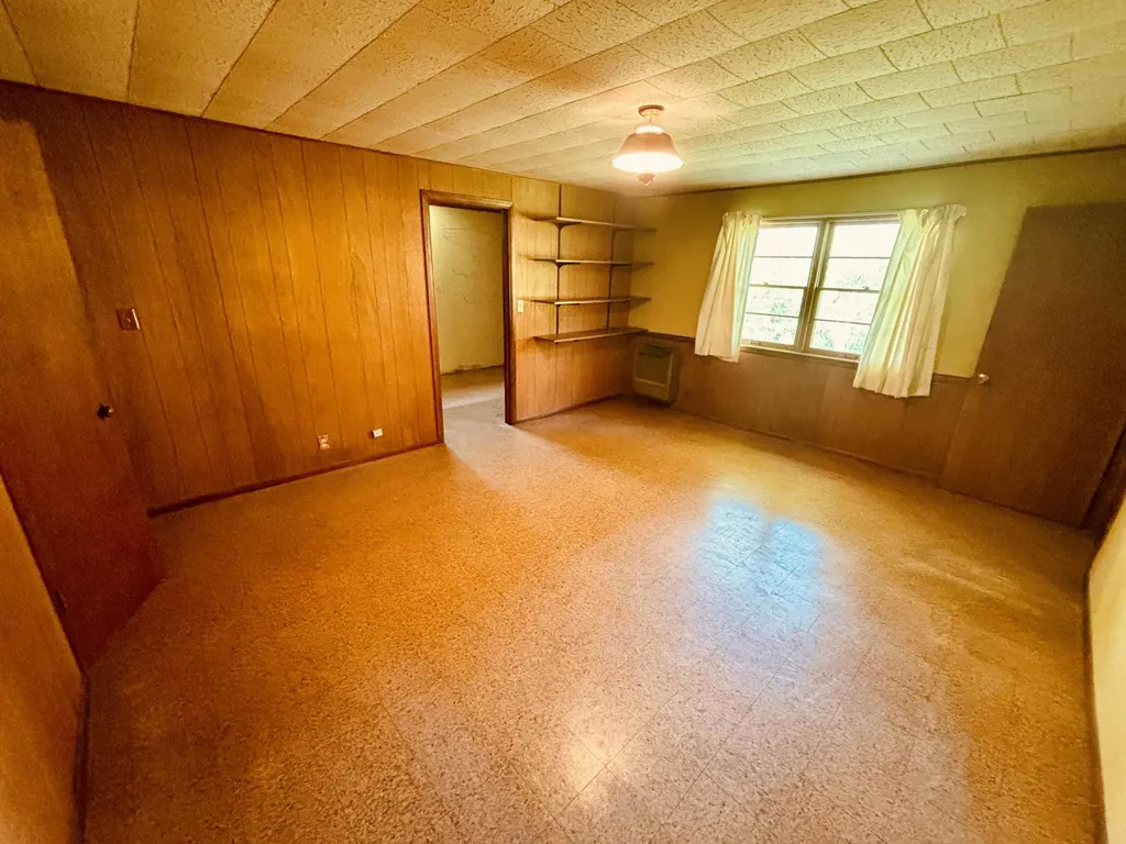 1909 Perkins Avenue NE Grand Rapids City MI 49505