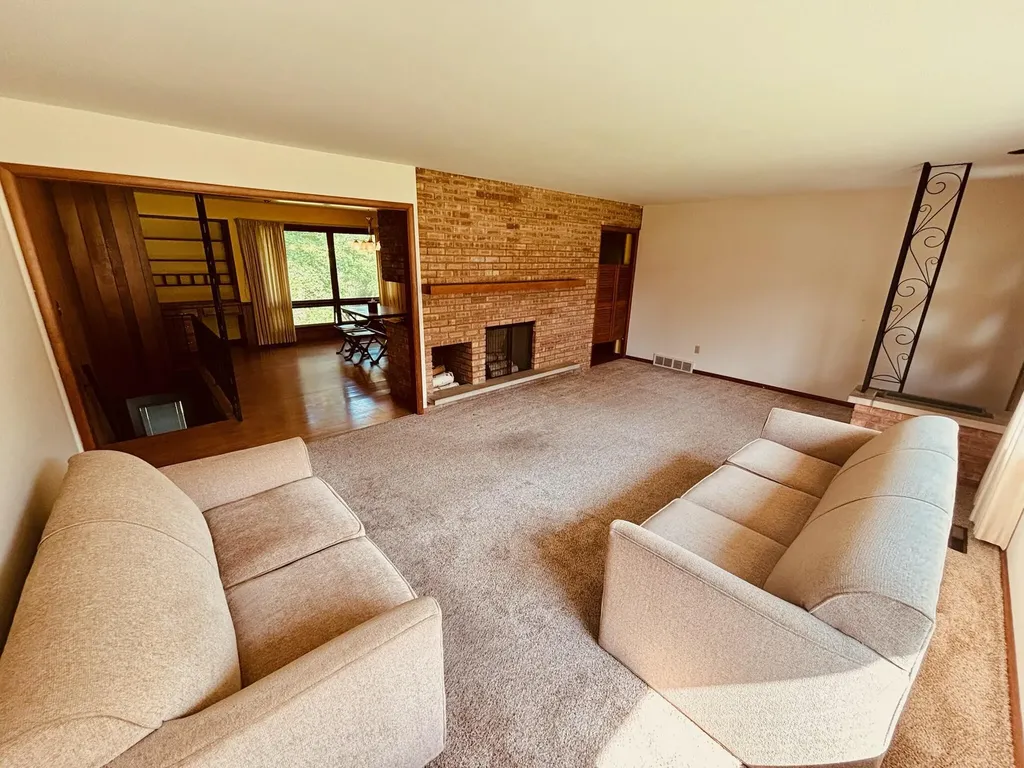 1909 Perkins Avenue NE Grand Rapids City MI 49505