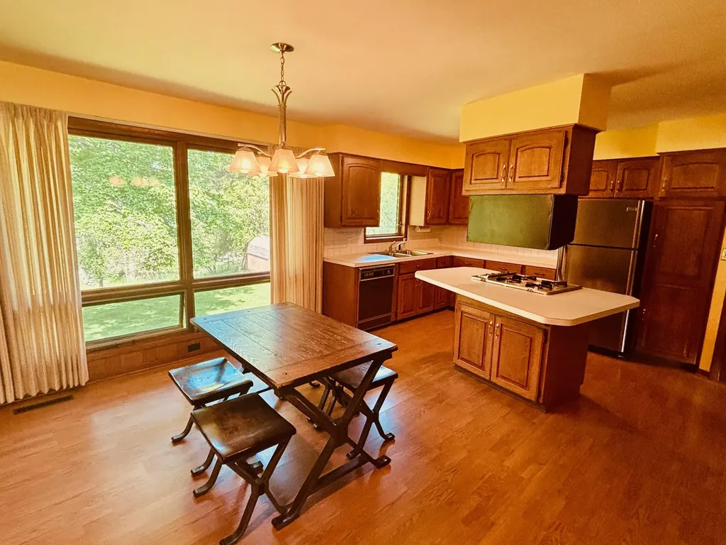 1909 Perkins Avenue NE Grand Rapids City MI 49505
