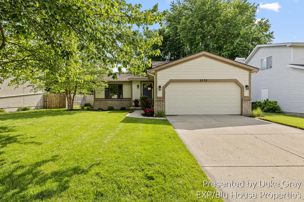 3232 Brook Trail SE Grand Rapids City MI 49508