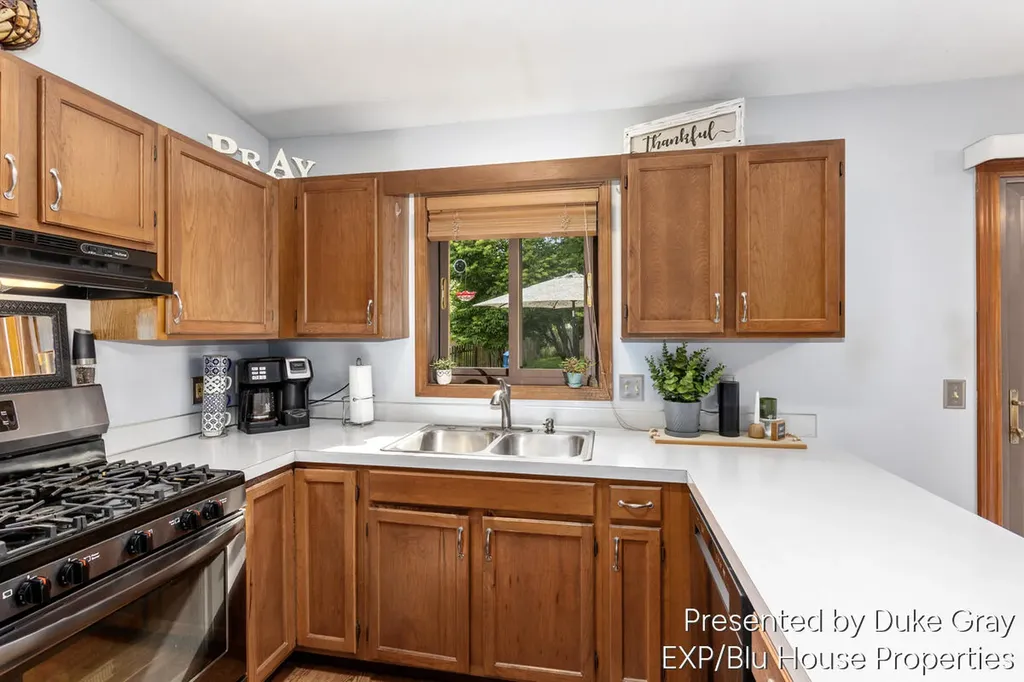 3232 Brook Trail SE Grand Rapids City MI 49508