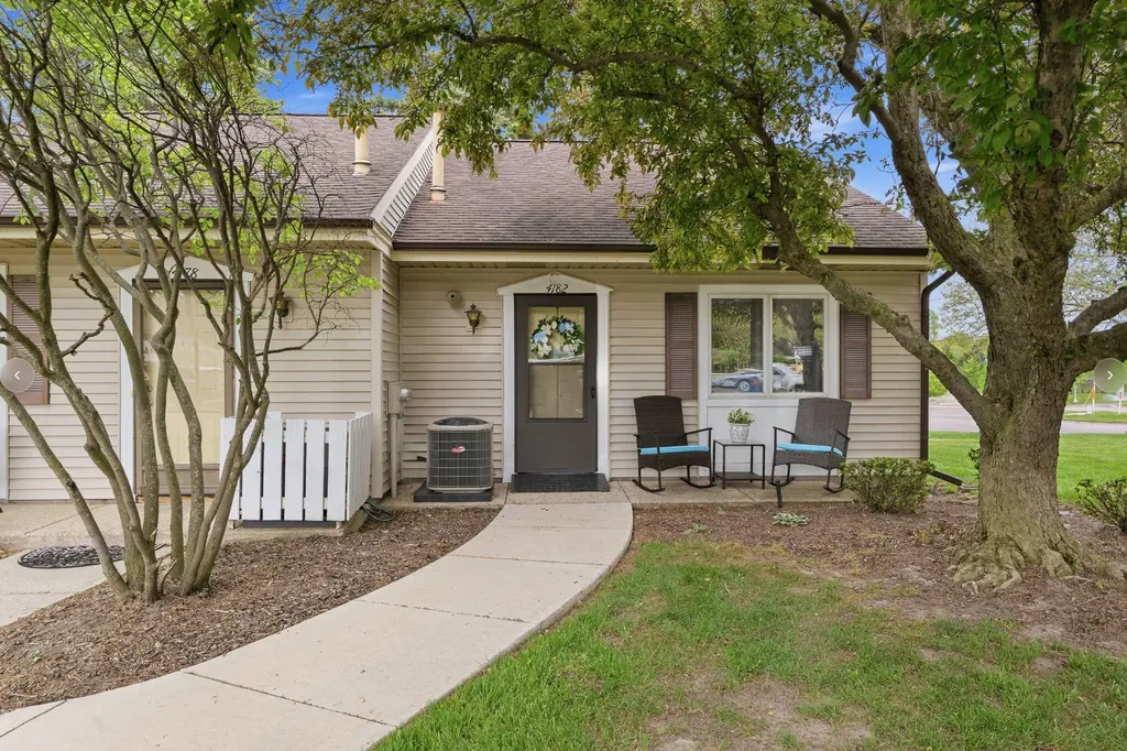 4182 Eastcastle Court SE Grand Rapids City MI 49508