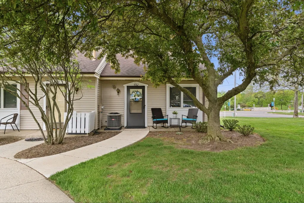 4182 Eastcastle Court SE Grand Rapids City MI 49508