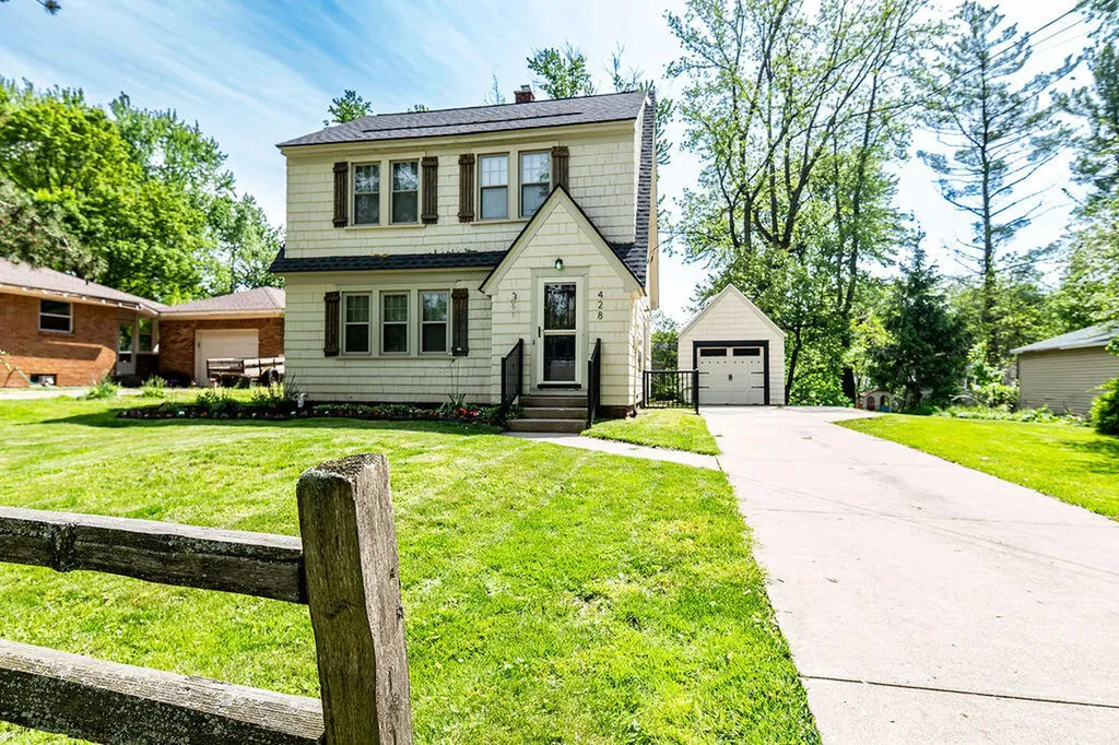 428 Charlotte Avenue NW Grand Rapids City MI 49504