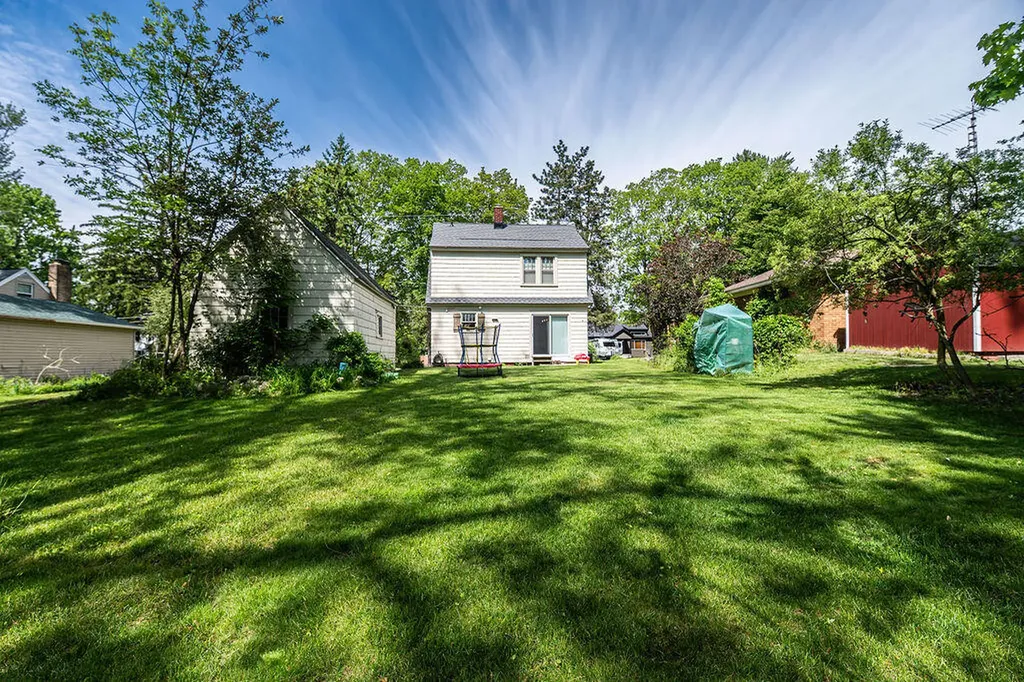 428 Charlotte Avenue NW Grand Rapids City MI 49504