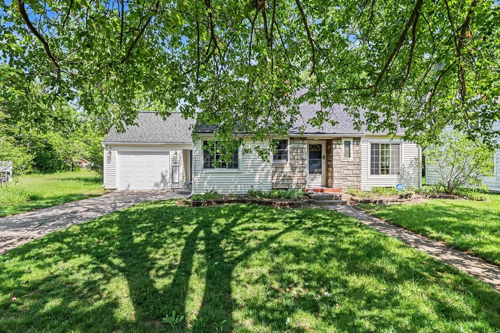 3222 Random Road Kalamazoo City MI 49004