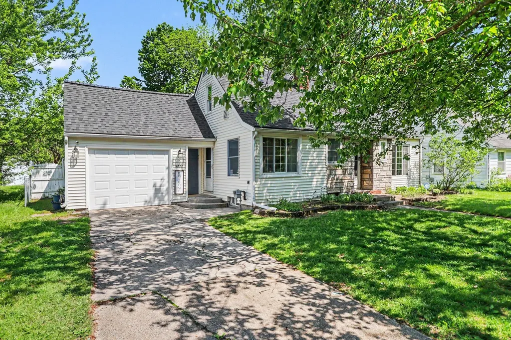 3222 Random Road Kalamazoo City MI 49004