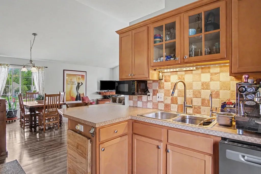 6878 Lake Bluff Drive NE Plainfield Charter Township MI 49321