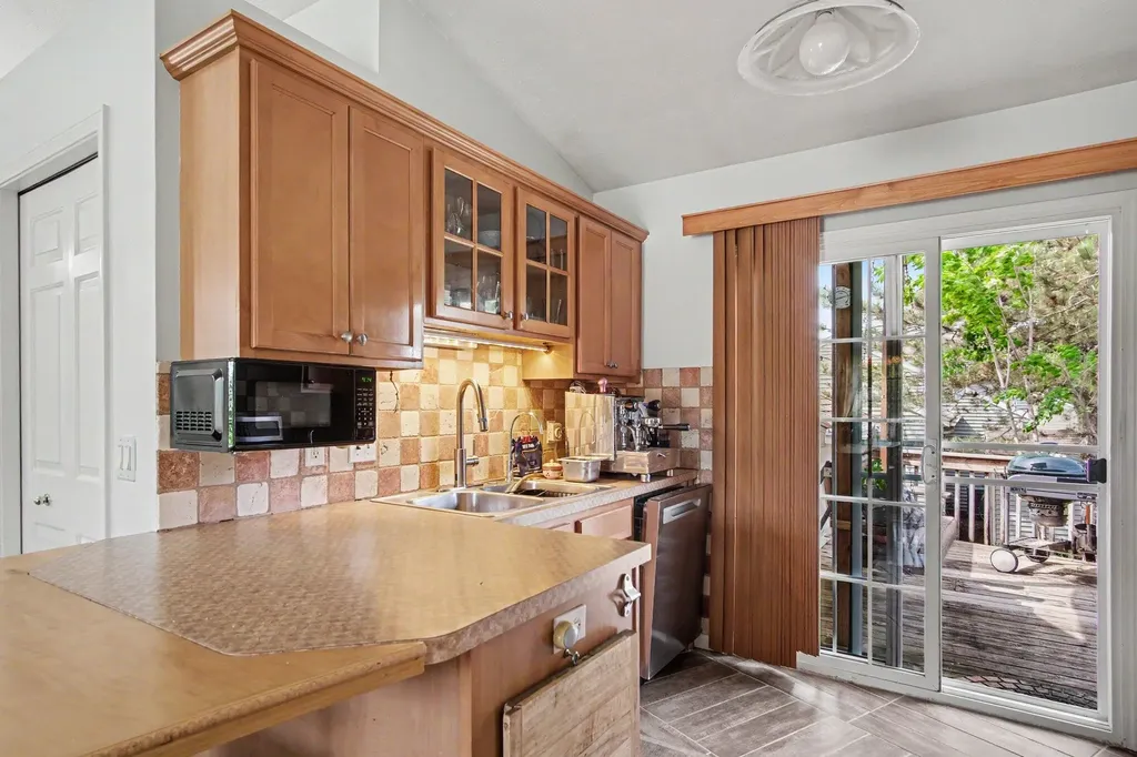 6878 Lake Bluff Drive NE Plainfield Charter Township MI 49321