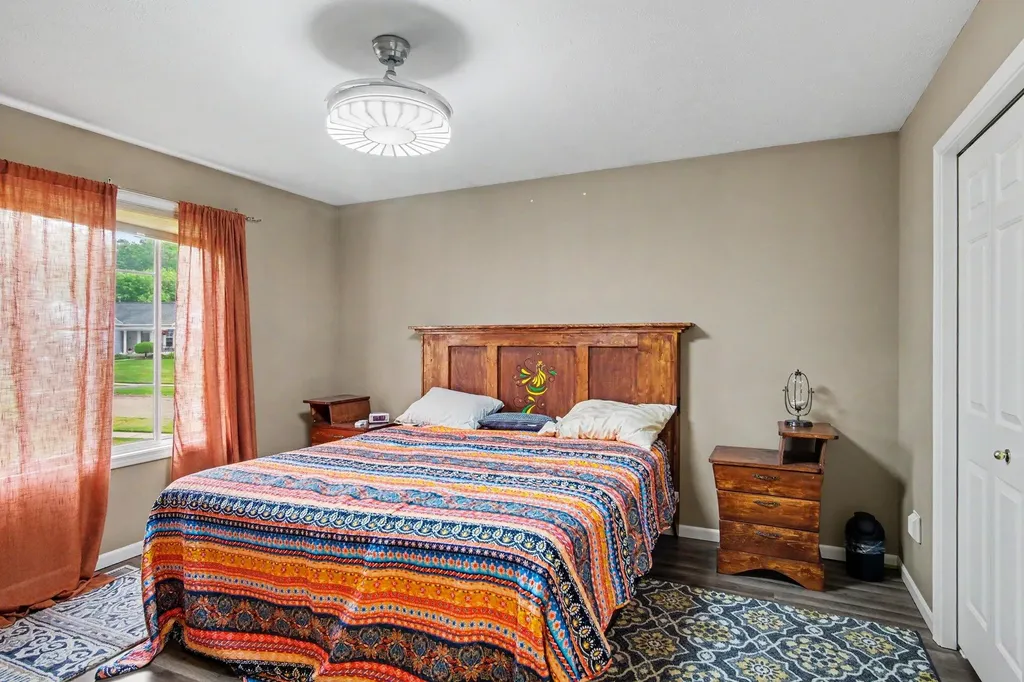 6878 Lake Bluff Drive NE Plainfield Charter Township MI 49321