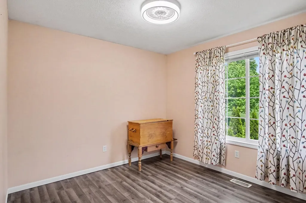 6878 Lake Bluff Drive NE Plainfield Charter Township MI 49321