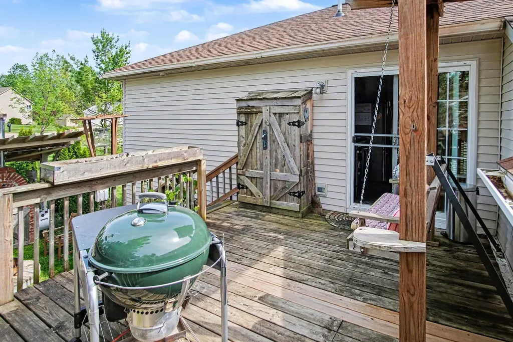 6878 Lake Bluff Drive NE Plainfield Charter Township MI 49321