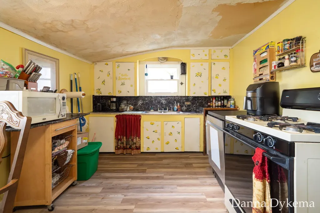 1236 Wieland Place NW Grand Rapids City MI 49504