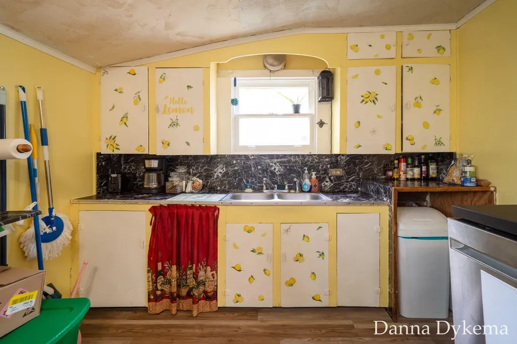1236 Wieland Place NW Grand Rapids City MI 49504