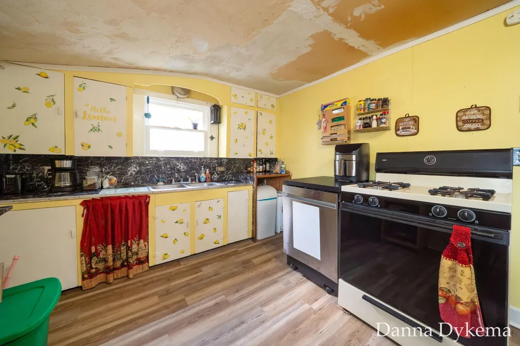 1236 Wieland Place NW Grand Rapids City MI 49504