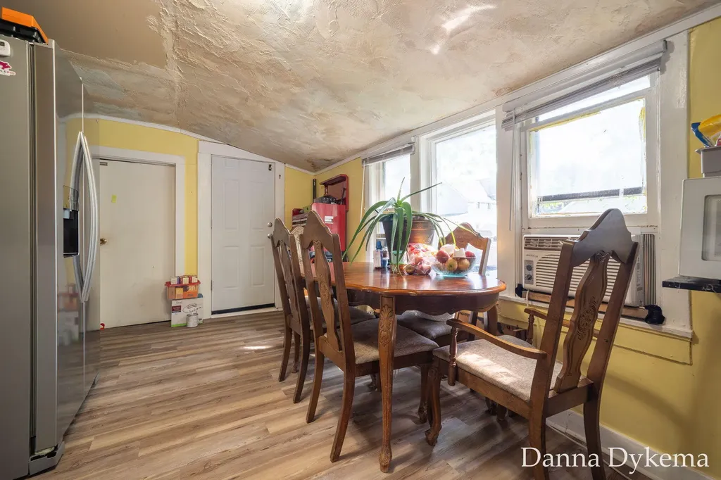 1236 Wieland Place NW Grand Rapids City MI 49504