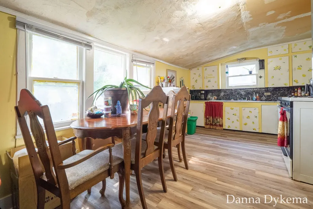 1236 Wieland Place NW Grand Rapids City MI 49504
