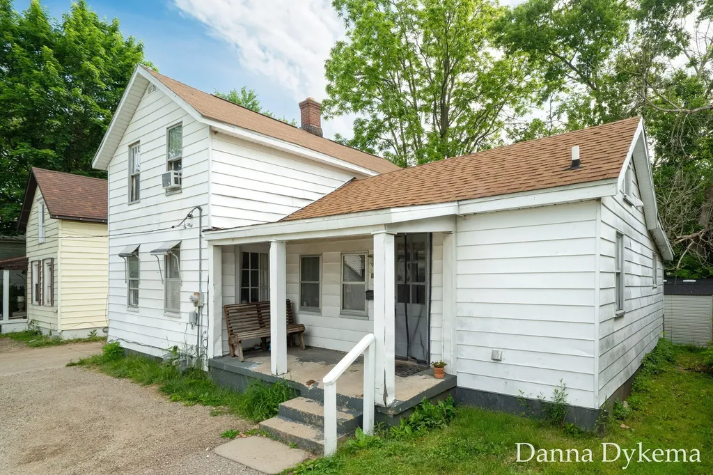 1236 Wieland Place NW Grand Rapids City MI 49504