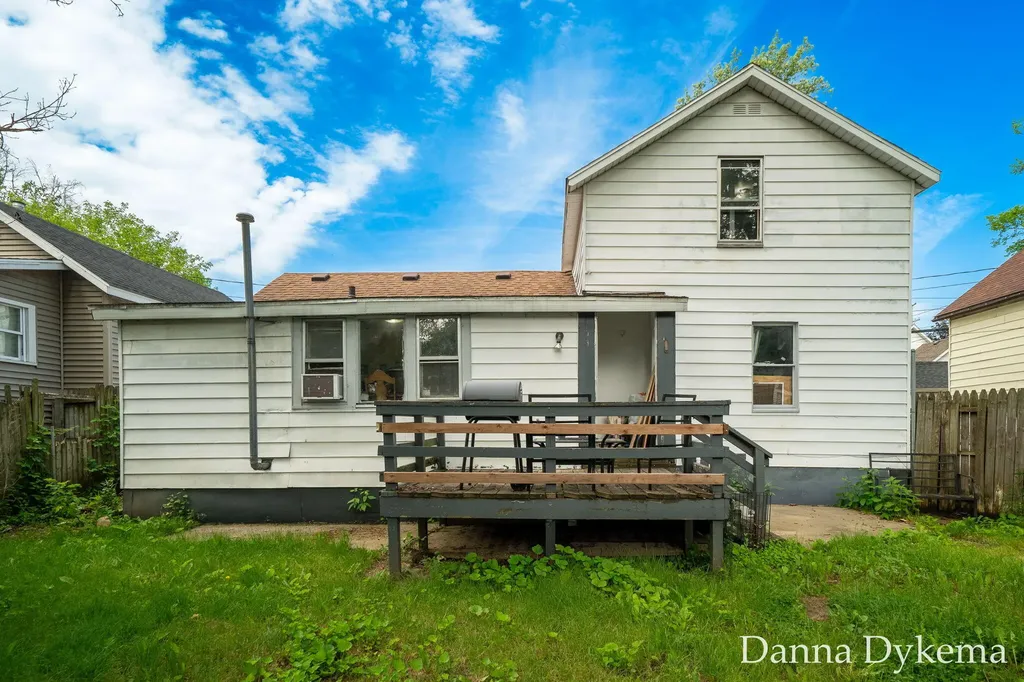 1236 Wieland Place NW Grand Rapids City MI 49504