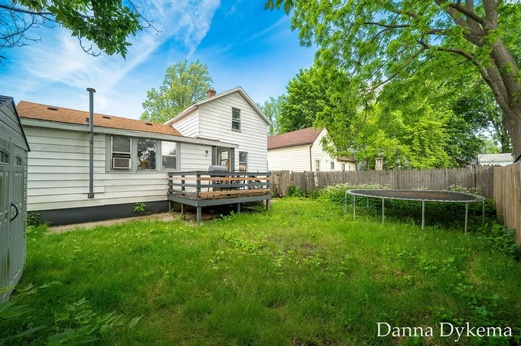 1236 Wieland Place NW Grand Rapids City MI 49504