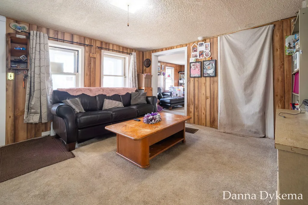 1236 Wieland Place NW Grand Rapids City MI 49504