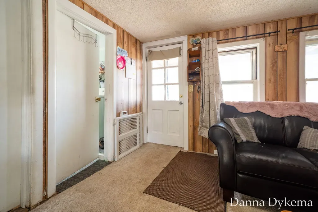 1236 Wieland Place NW Grand Rapids City MI 49504