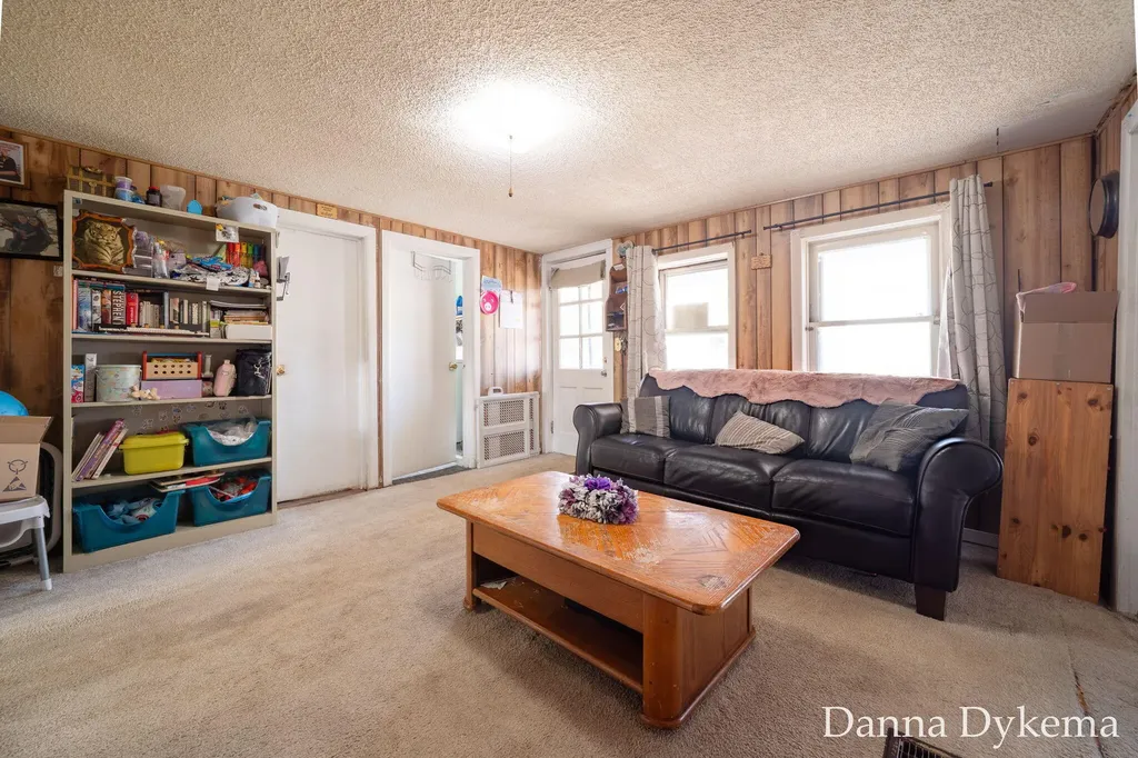 1236 Wieland Place NW Grand Rapids City MI 49504
