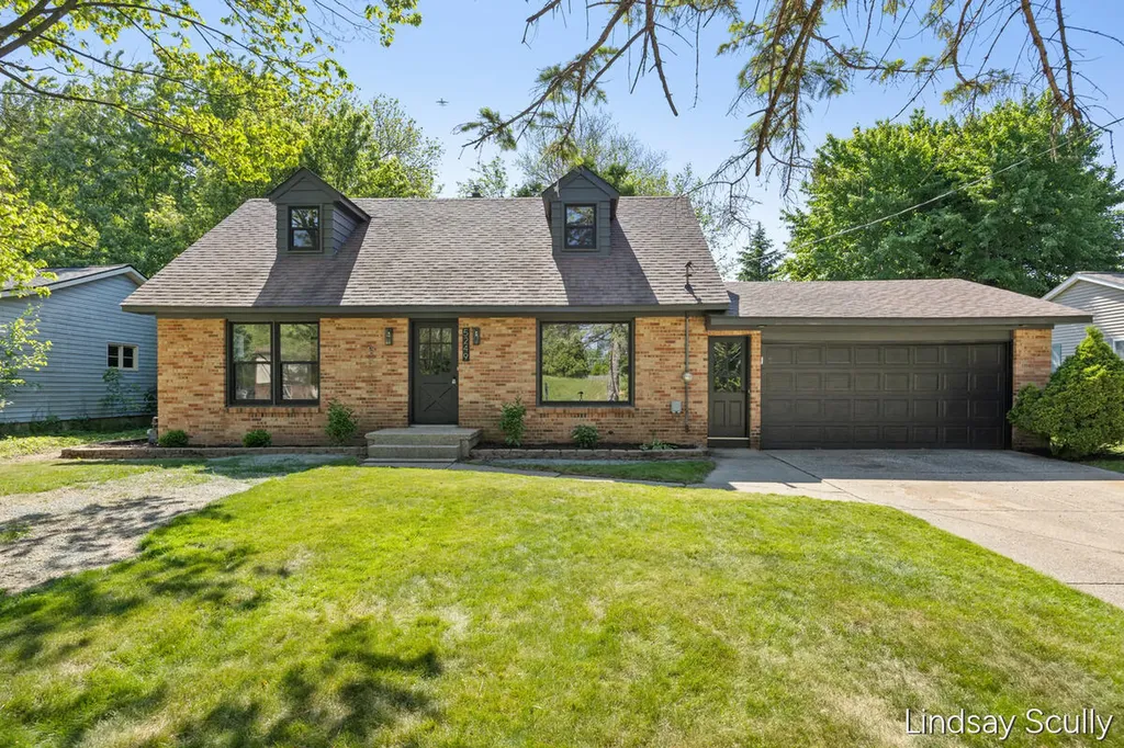 5249 Newcastle Drive SE Kentwood City MI 49508