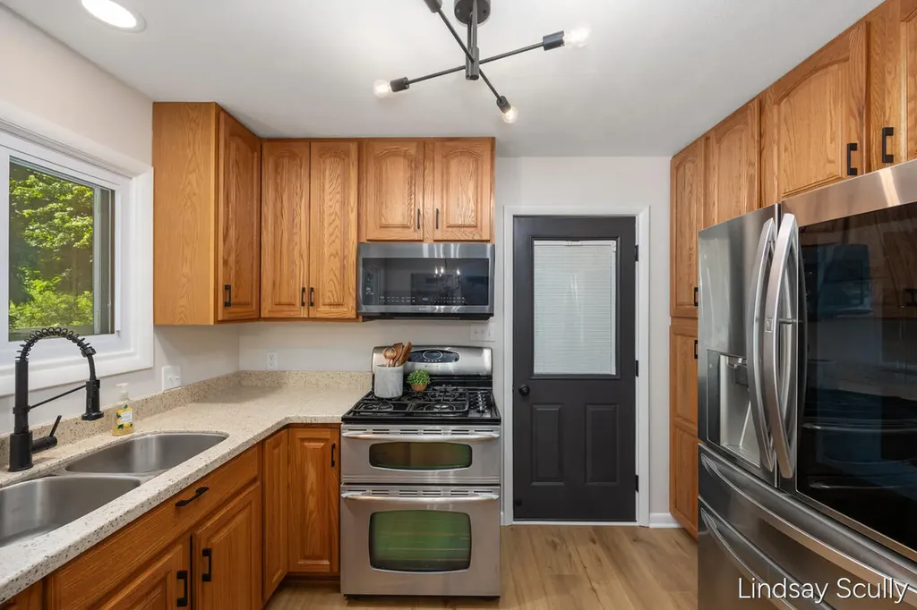 5249 Newcastle Drive SE Kentwood City MI 49508