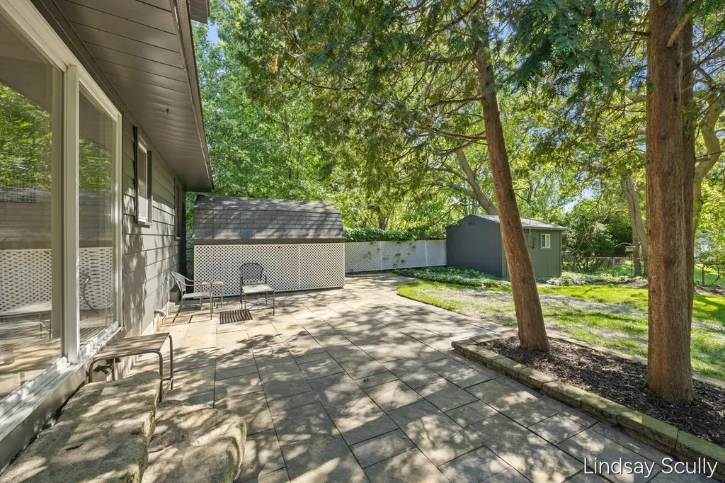 5249 Newcastle Drive SE Kentwood City MI 49508