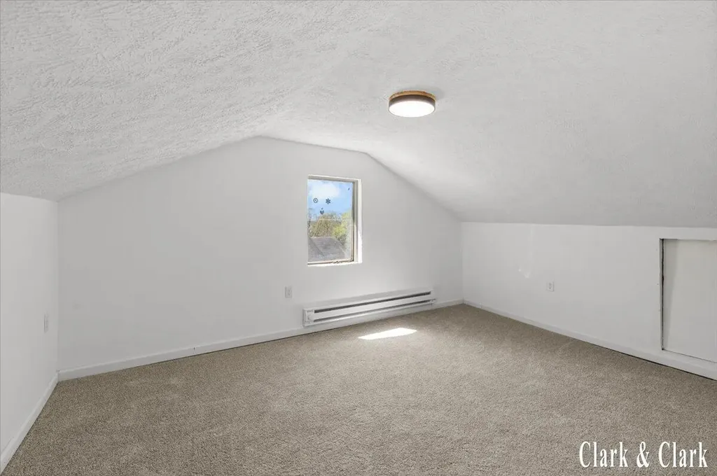 312 King Alley Ionia City MI 48846