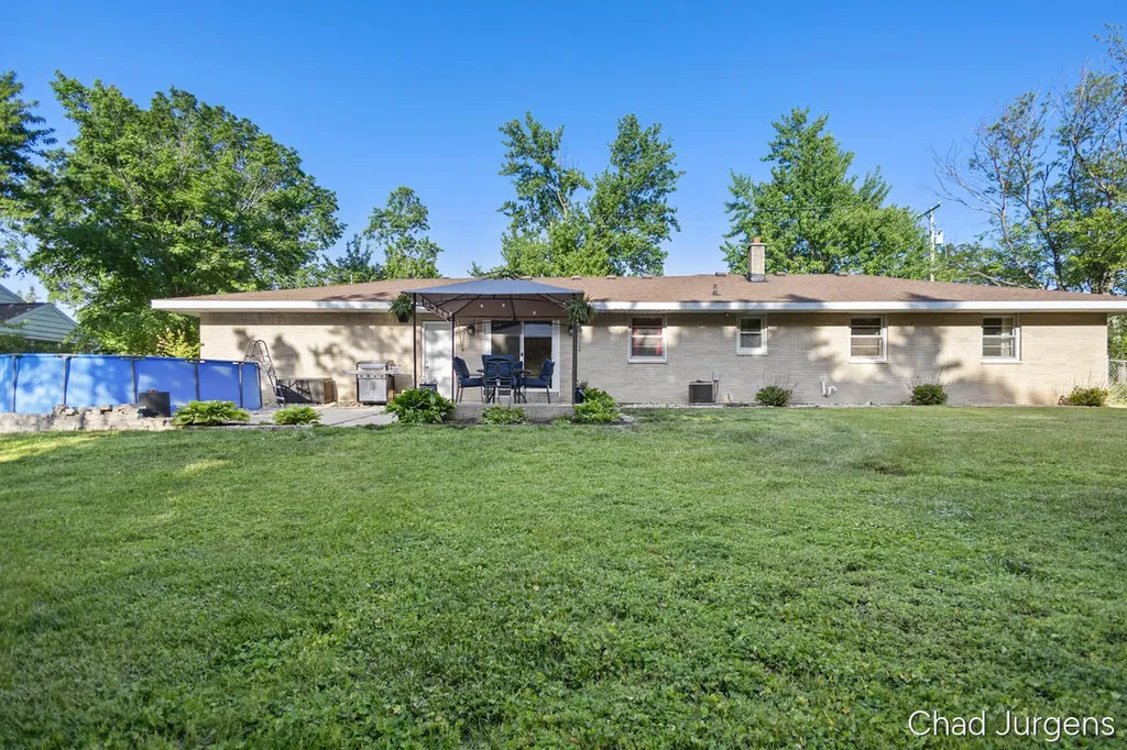 1493 96th Avenue Holland Charter Township MI 49464