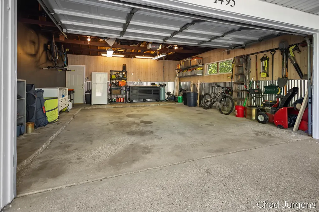 1493 96th Avenue Holland Charter Township MI 49464
