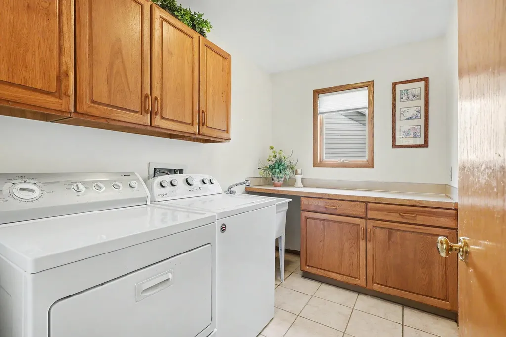 7417 Old Lantern Drive SE Gaines Charter Township MI 49316