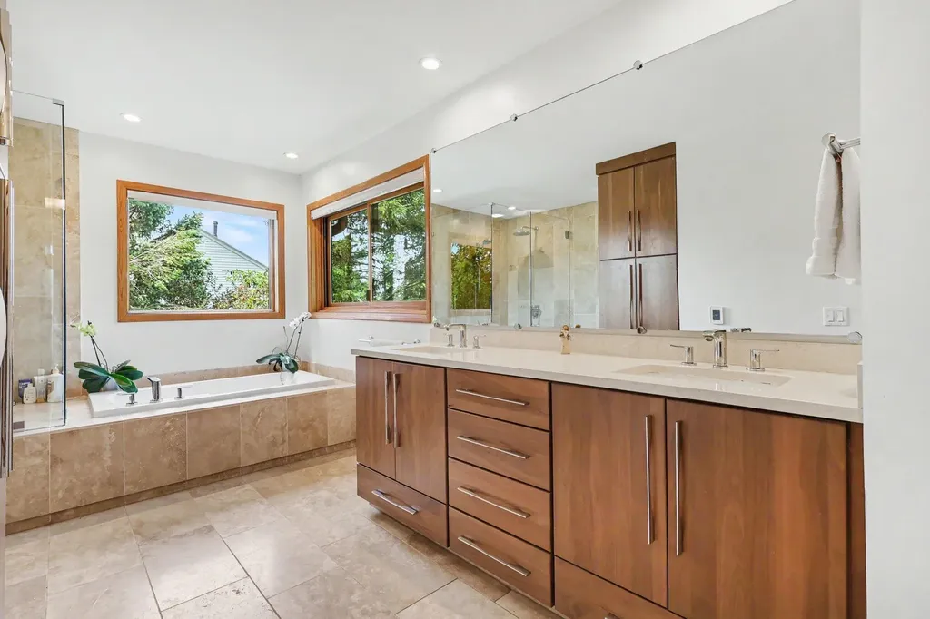 7417 Old Lantern Drive SE Gaines Charter Township MI 49316